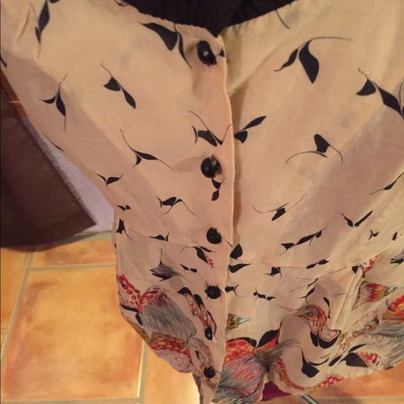 Odille tan, high quality blouse. Size 4. - Picture 3 of 6